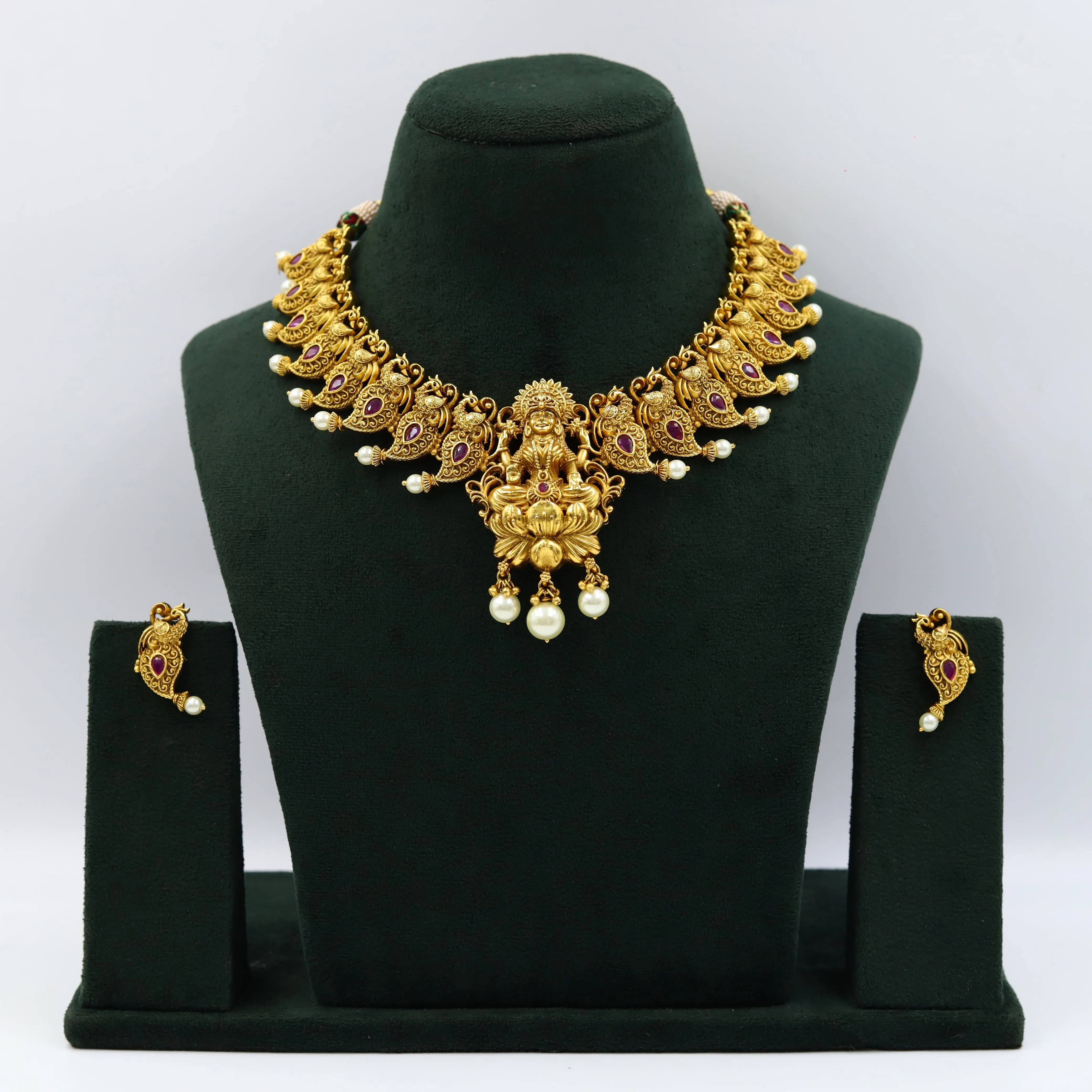 Ruby Temple Necklace Set 7829-1555