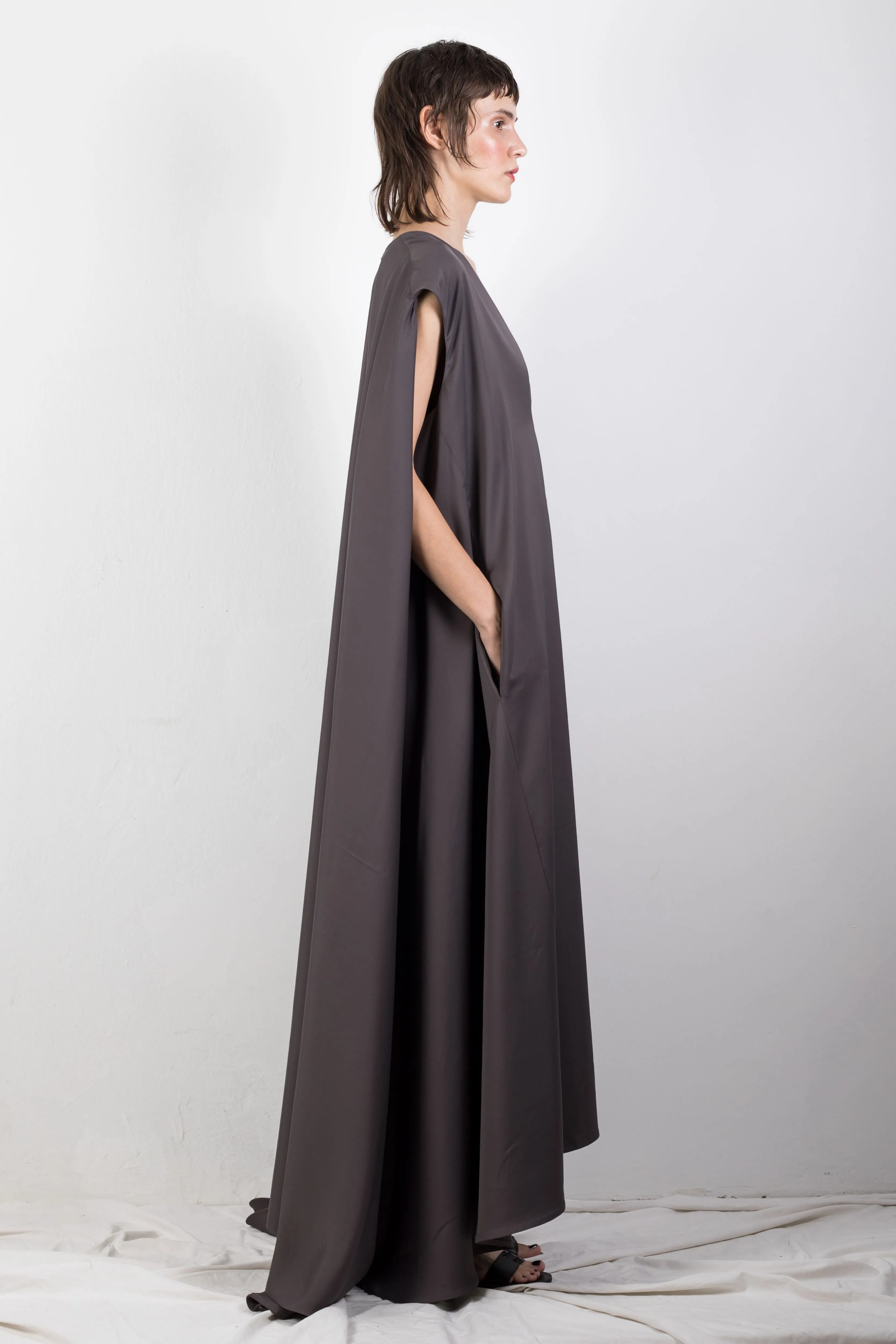 V-neck cupro dress