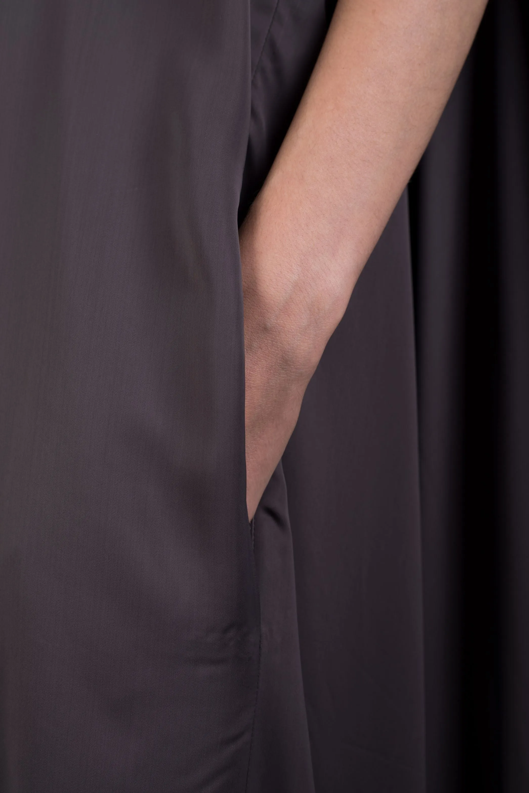 V-neck cupro dress